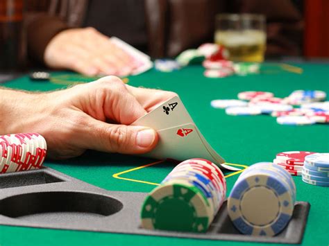 онлайн казино с покером